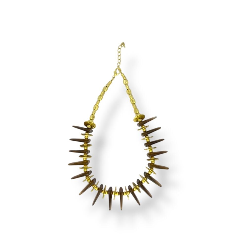 Etnik Kahverengi Resin Plakalı Gold Detaylı Kolye