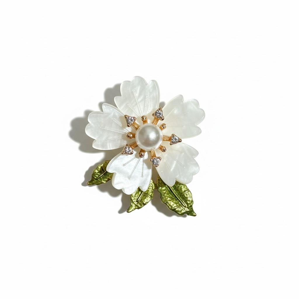 Yeşil Yapraklı Beyaz Çiçek Broş
