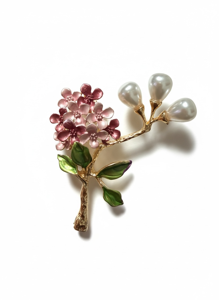 Pembe Mine Çiçekli ve İnci Detaylı Yaka İğnesi