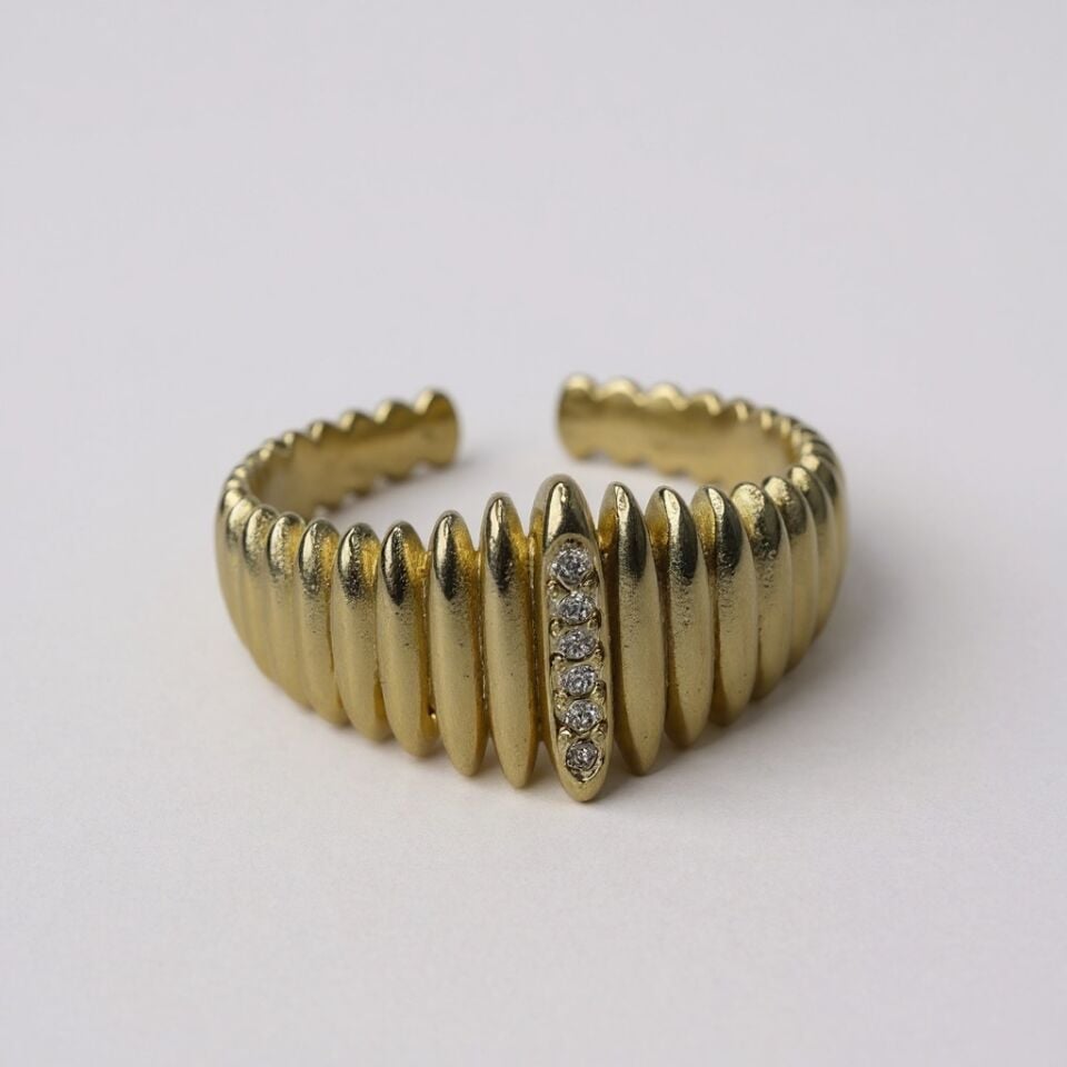 Kalın Tırtıklı/Yivli Zirkon Taş Detaylı Ayarlanabilir Gold Yüzük