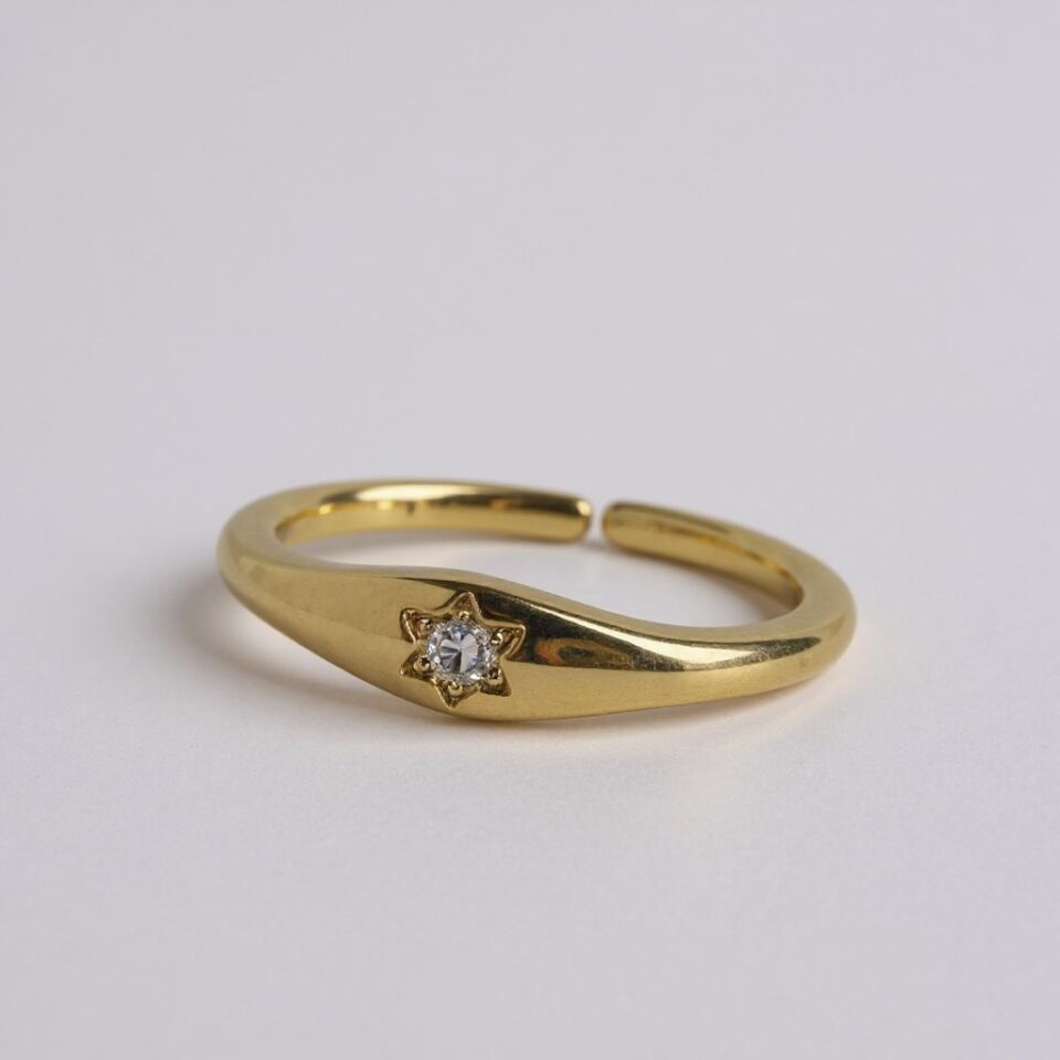 Yıldız Çerçeveli Tek Taş Zirkon Detaylı Ayarlı Gold Yüzük(GOLD)