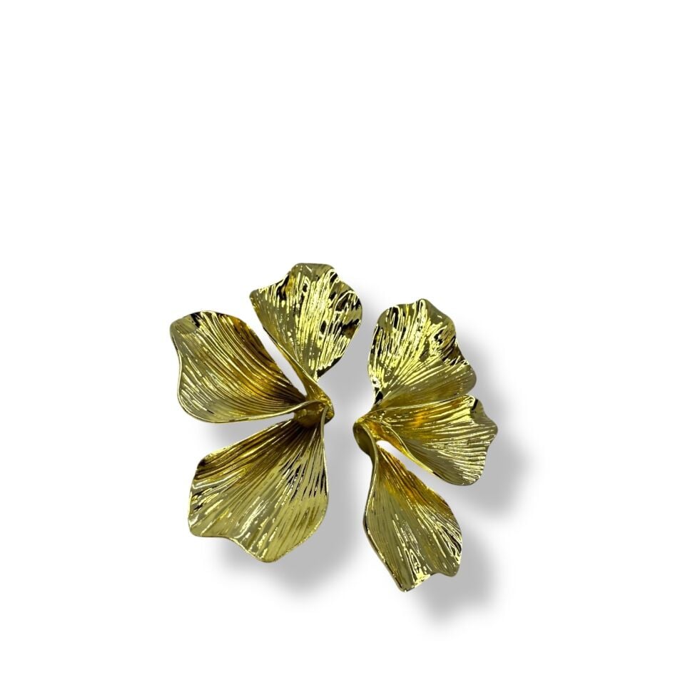 Büyük Boy Dökümlü Yaprak Formlu Gold Küpe