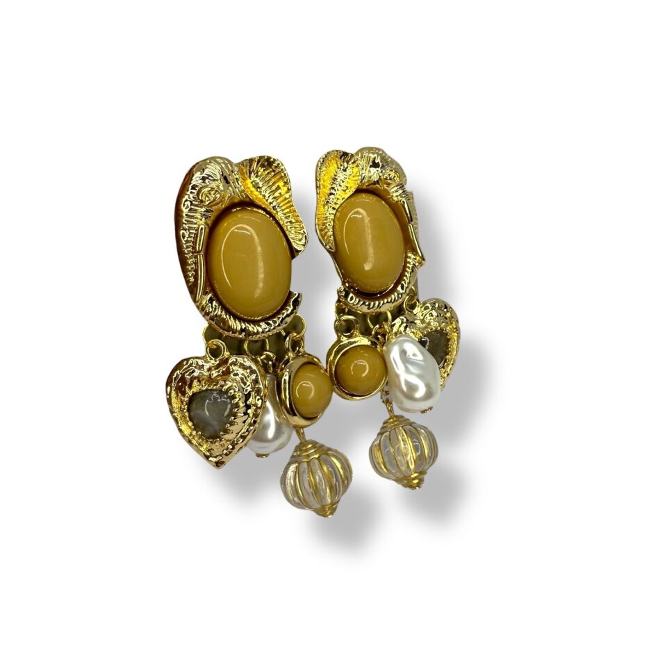Retro Tarzı Oval Sarı Taşlı Kalp ve İnci Charm Sallantılı Gold Küpe