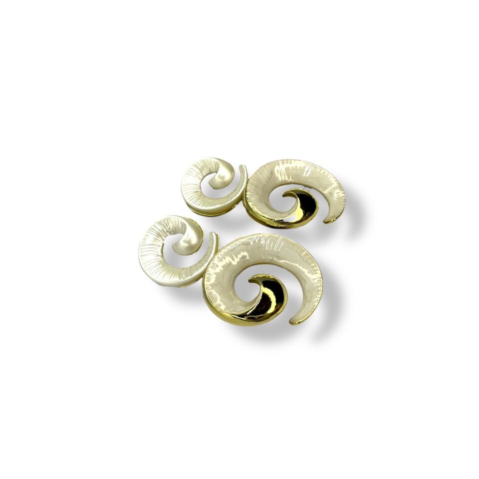 İkili Döner Sarmal Sedefli Gold Toka Küpe