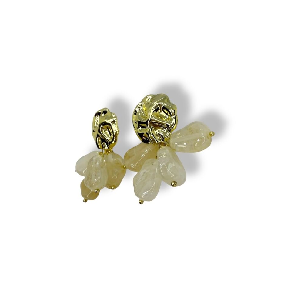 Sand Dune: Dövme Metal Üstlü Krem Doğal Taş Görünümlü Küpe