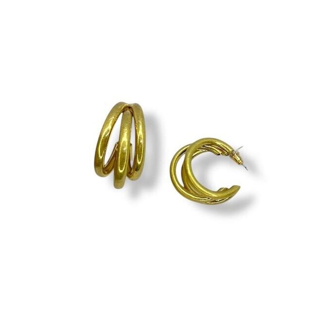 Triple Force: Üç Sıralı Görünümlü Bombeli C Halka Küpe