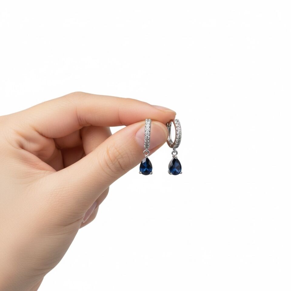 Safir Mavisi Zirkon Taşlı Damla Sallantılı Küpe - Gold ve Gümüş Renk Seçenekli Minimal Küpe(silver)