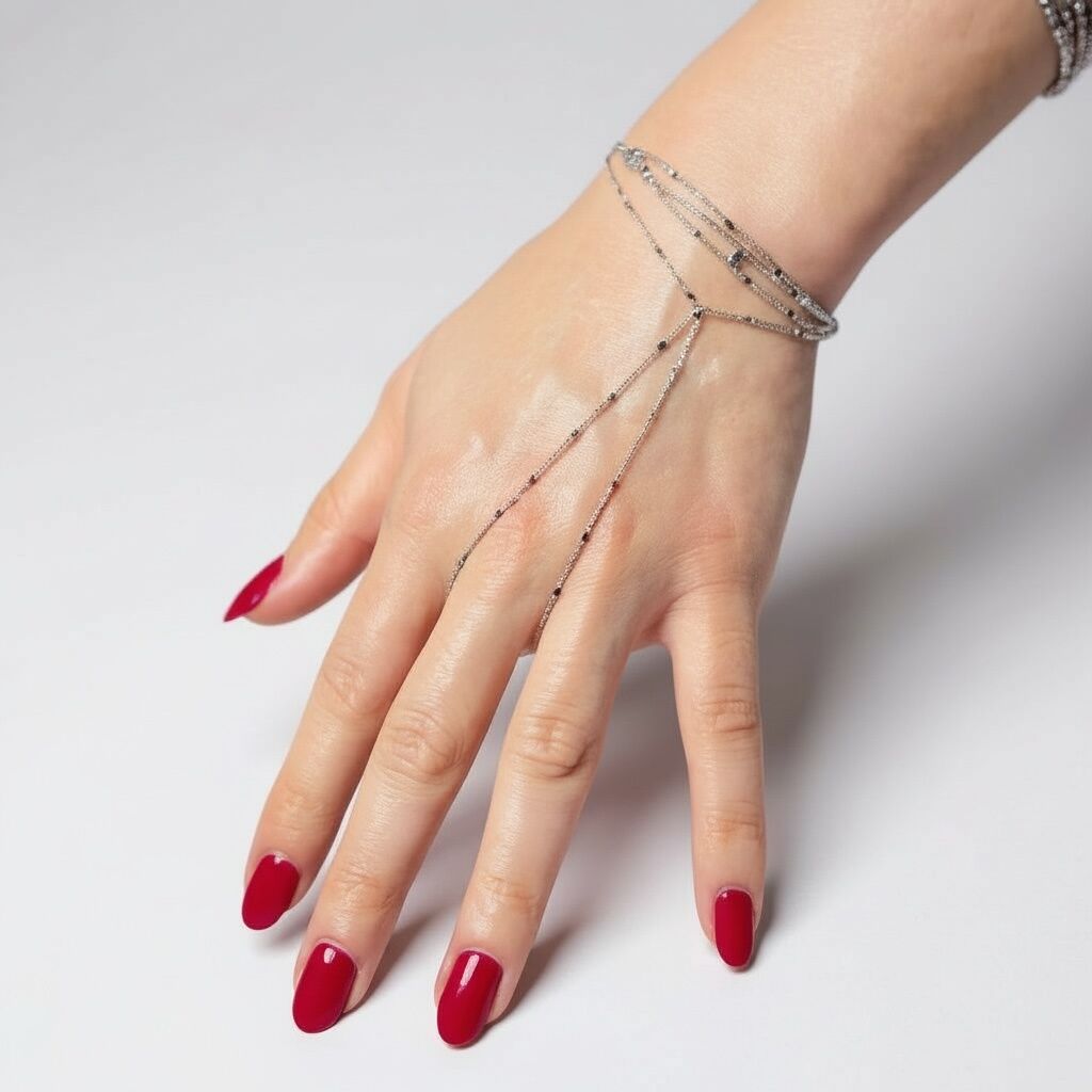 Zirkon Taş Detaylı Üçlü Zincir Şahmeran - Pul Görünümlü Zincirli El Takısı (Gold ve Gümüş Seçenekli)(SILVER)