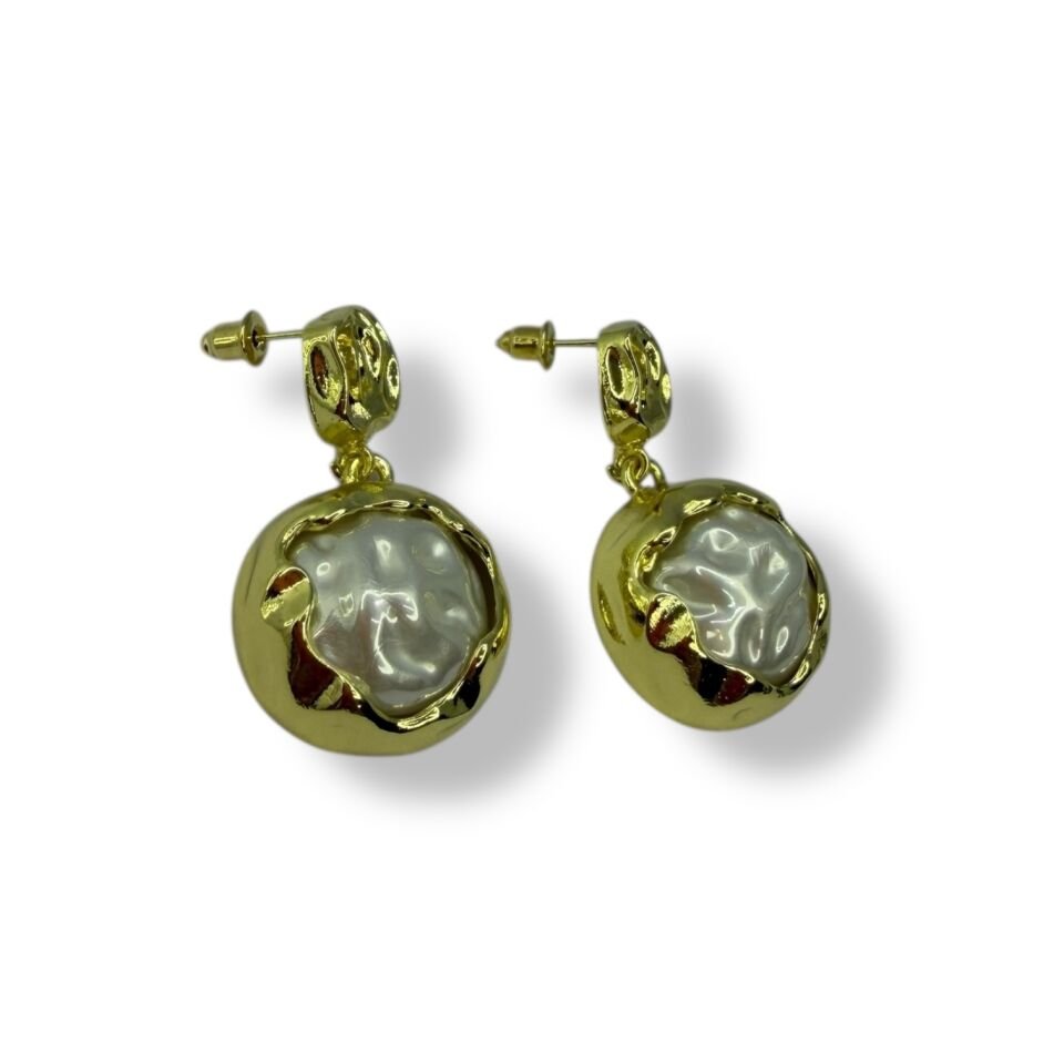 Gold Renk Barok İnci Görünümlü Sallantılı Küpe - Vintage Tasarım