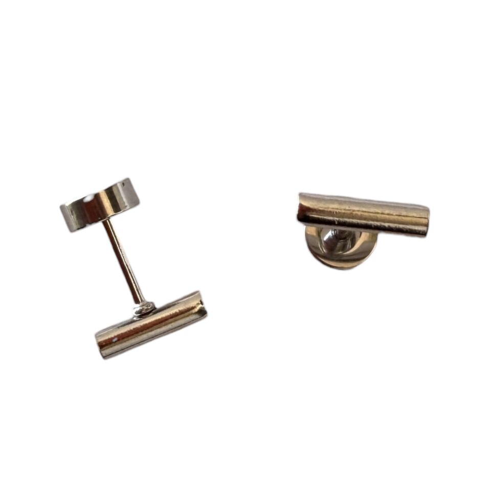 Minimal Silver Bar Piercing - Modern Formlu Kıkırdak & Helix Küpesi