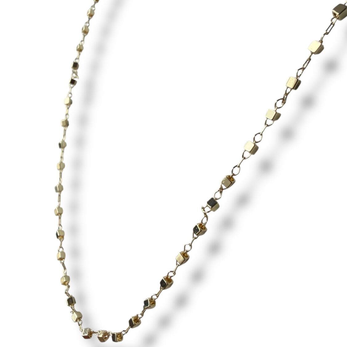 Küp Figürlü Modern İnce Zincir Kolye