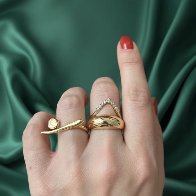 V Formlu Zirkon Taşlı Yüzük - Ayarlanabilir