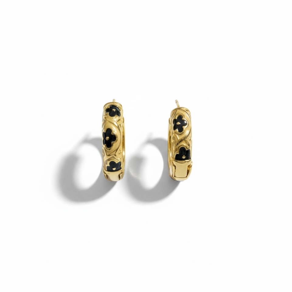 Mineli Siyah Çiçekli Gold Küpe