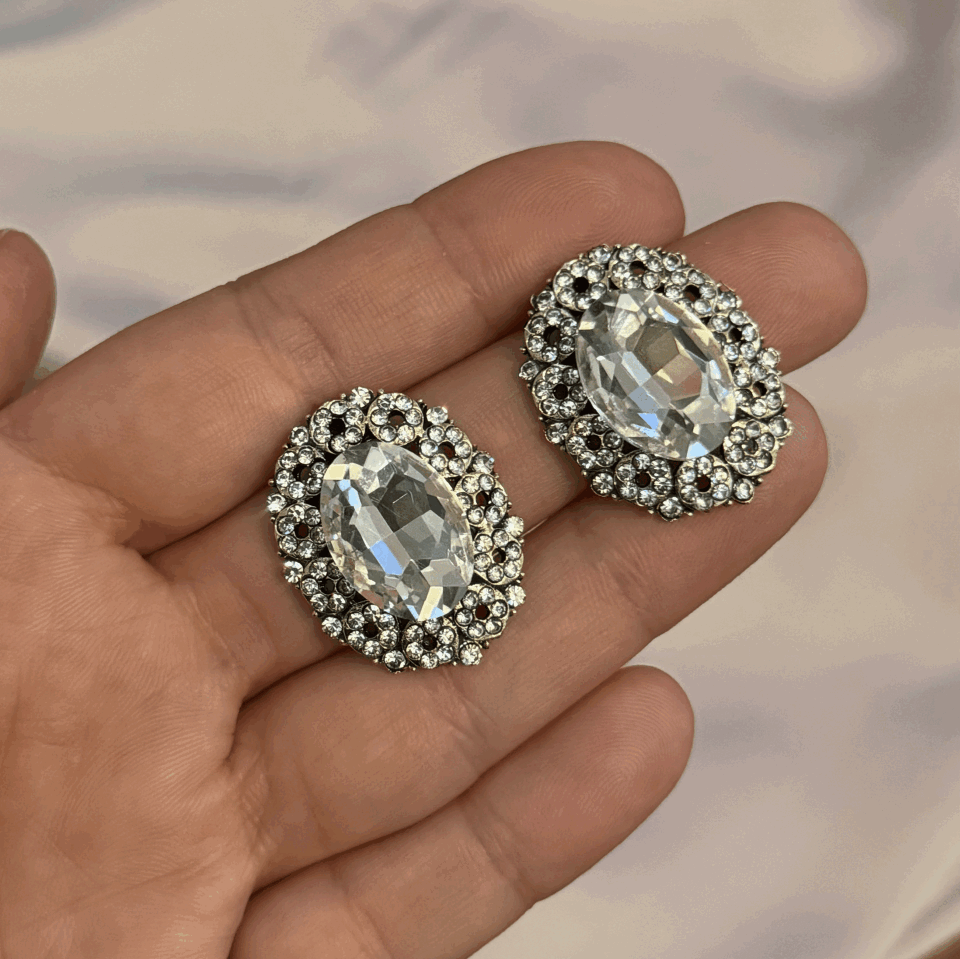 Oval Kesim Kristal Taşlı Vintage Küpe